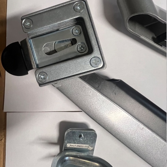 AVLT Single 13"-34" Monitor Arm Desk Mount fits One Flat/Curved/Ultrawide Monito - Picture 8 of 8